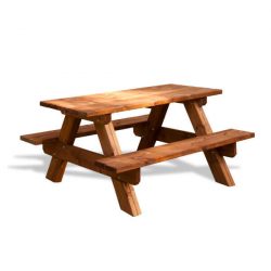 Mesa de picnic de madera