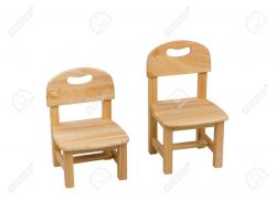 Pequeñas sillas de madera
